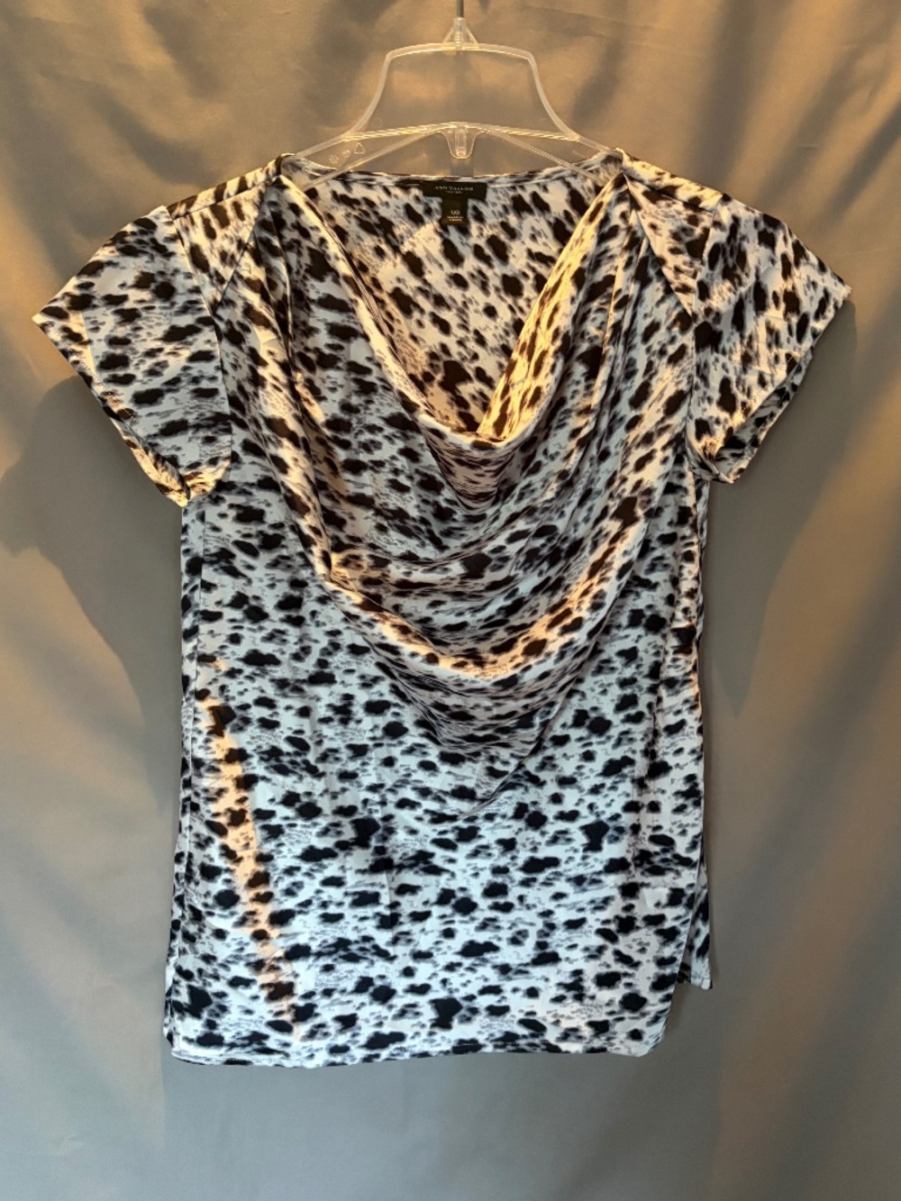 Ann Taylor Cap Sleeve Draped Cowl Neckline Blouse, Black & White Size 00